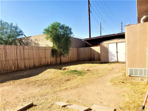 13812 North 8th Place, Phoenix, AZ 85022