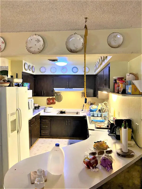 2524 W Dahlia Dr, Phoenix, AZ 85028