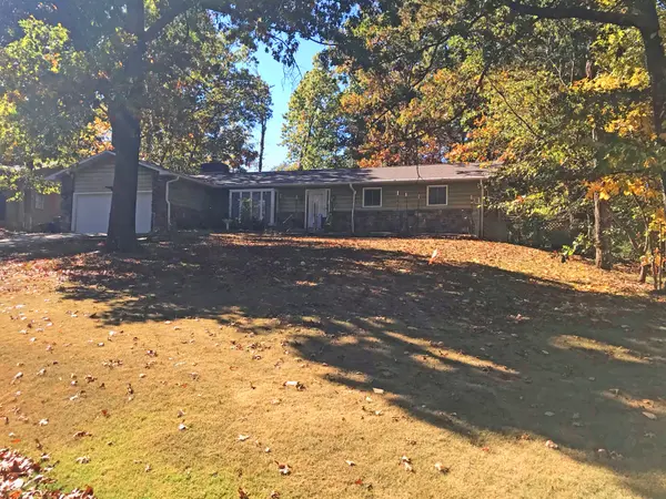 4 Elmdon Ln, Bella Vista, AR 72715