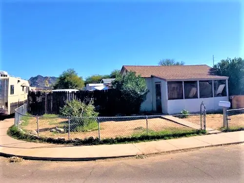 9619 North 5th Street, Phoenix, AZ 85020