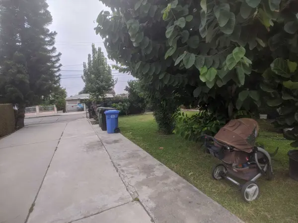 2525 Angelus Ave, Rosemead, CA 91770