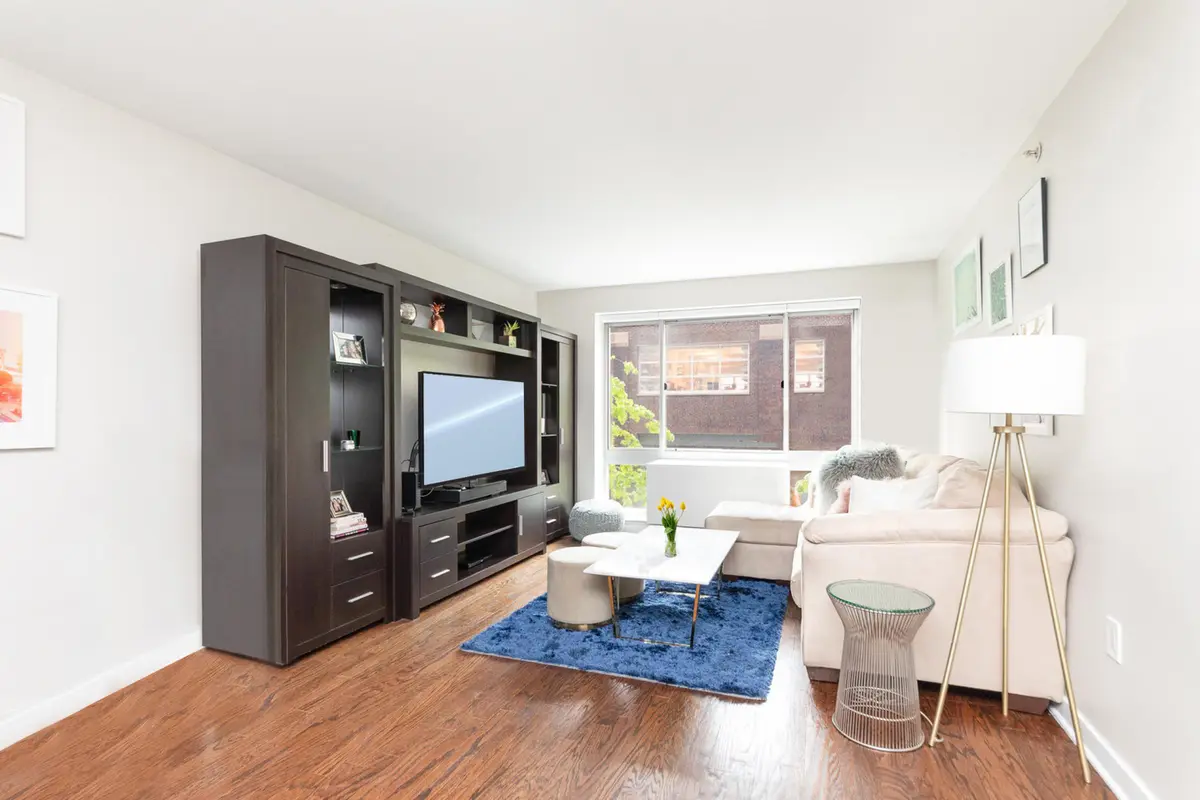 555 W 23rd St #N3J, New York, NY 10011
