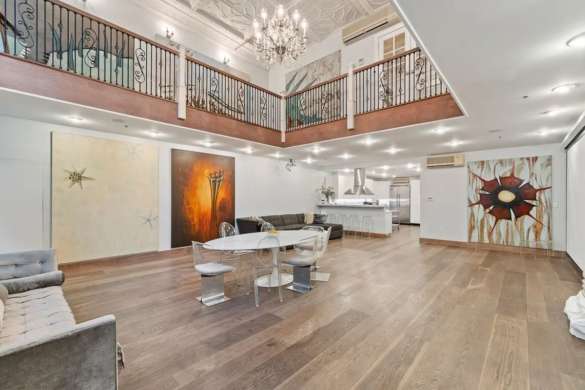 12 Avenue A, New York, NY 10009