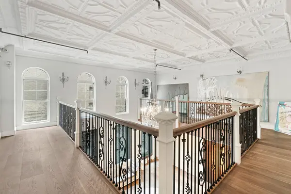 12 Avenue A, New York, NY 10009