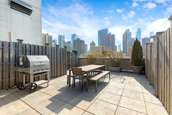 505 W 47th St #2GS, New York, NY 10036