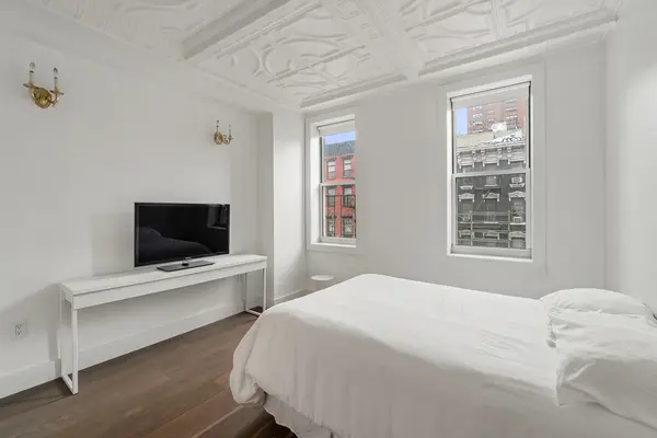 12 Avenue A, New York, NY 10009