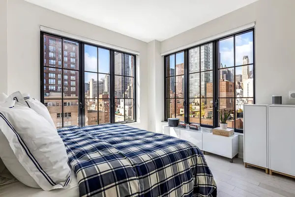 959 1st Ave #13D, New York, NY 10022