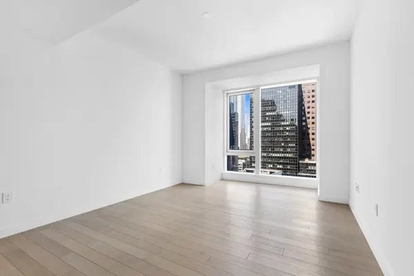 138 E 50th St #27B, New York, NY 10022