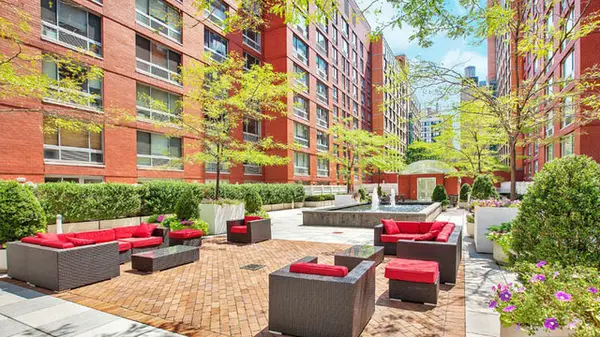 555 W 23rd St #N3J, New York, NY 10011