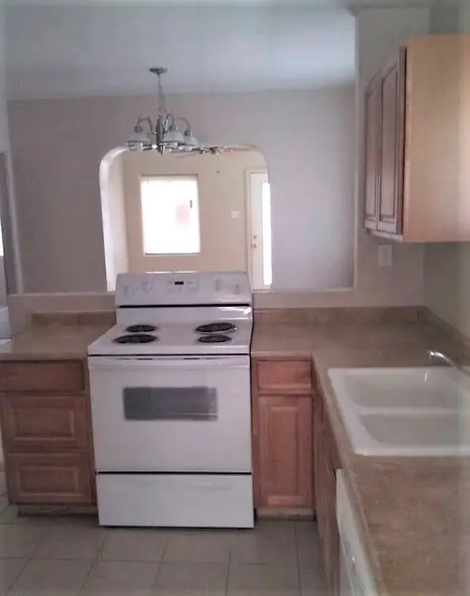 208 S Hibbert, Mesa, AZ 85210