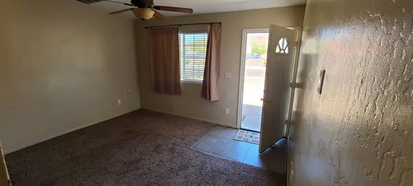 10042 North 8th Avenue, Phoenix, AZ 85021