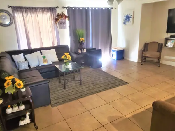 16418 North 28th Street, Phoenix, AZ 85032