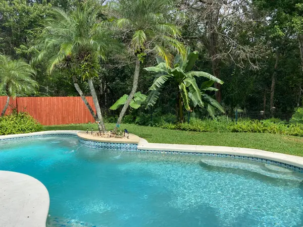 7637 High Meadow Cir, Orlando, FL 32822