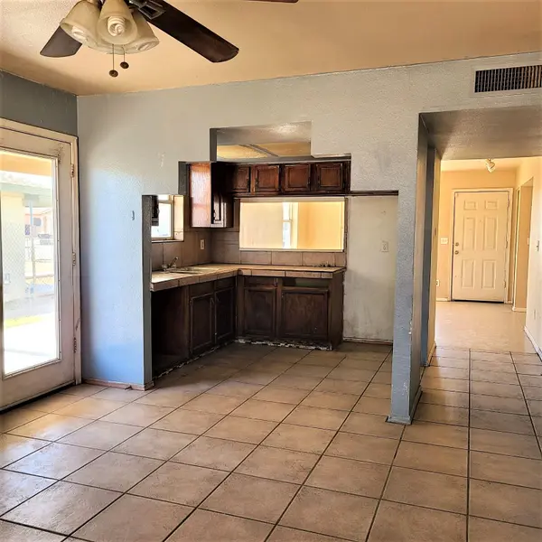 111 S 92nd Ave, Tolleson, AZ 85353