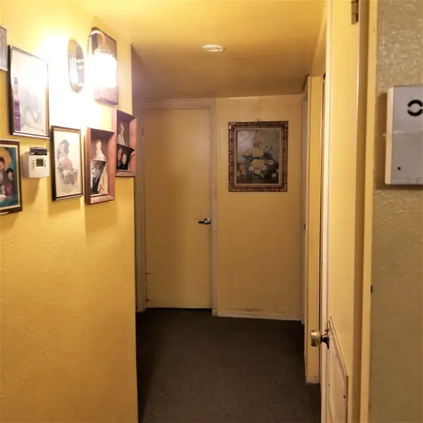 218 W Beautiful Ln, Phoenix, AZ 85041
