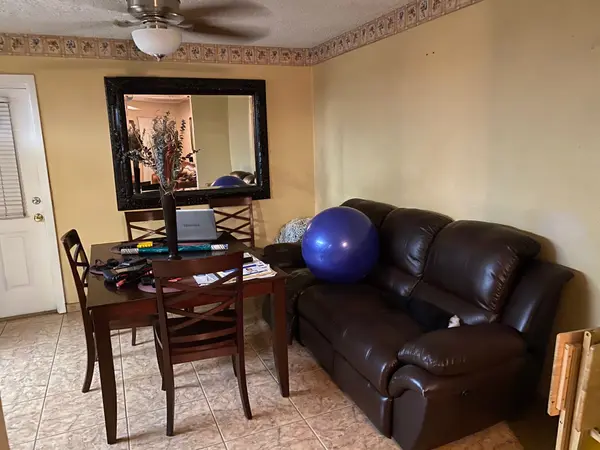 6352 W Hatcher Rd, Glendale Az 85302,