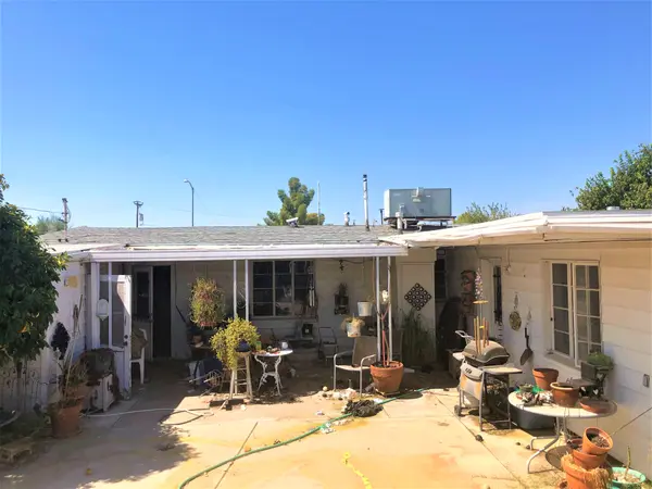 11823 North 113th Avenue, Youngtown, AZ 85363