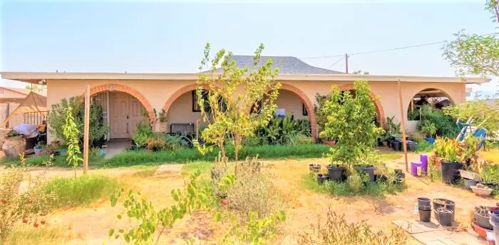 1345 E Wood St  Phoenix, Az 85040,