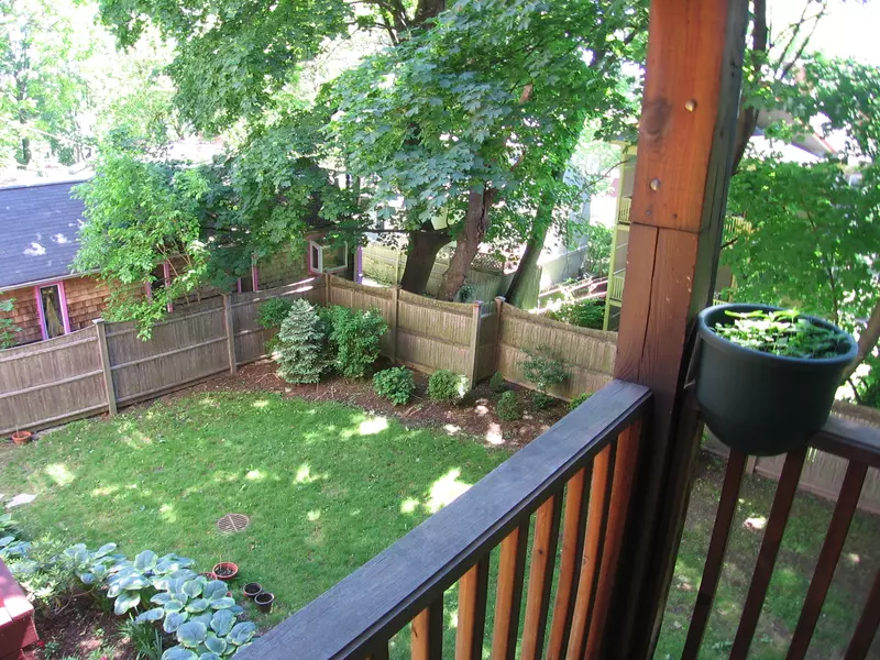 118 Chestnut Ave #1, Jamaica Plain, MA 02130