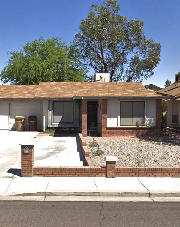 8740 W Meadow Dr, Peoria, AZ 85382