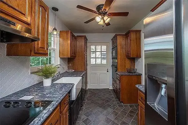 4520 Norwin Rd, Pittsburgh, PA 15236