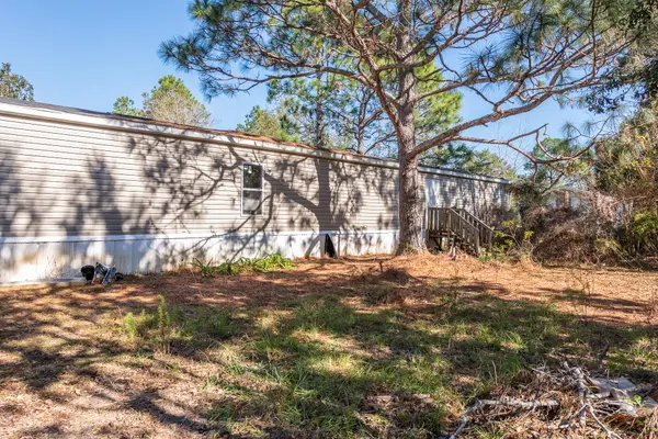 3025 Ferris Dr, Navarre, FL 32566