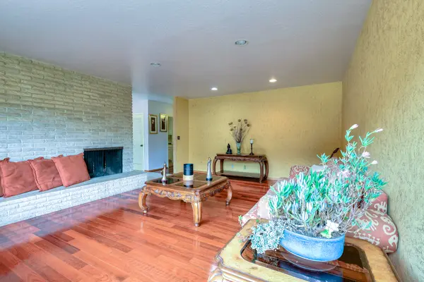 5588 Amend Road, El Sobrante, CA 94803