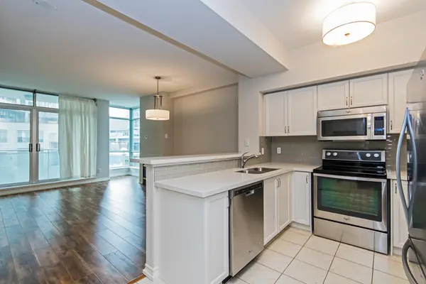 5 Marine Parade Drive #211, Toronto, ON M8V 4B4