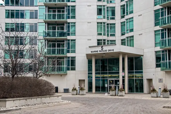 5 Marine Parade Drive #211, Toronto, ON M8V 4B4