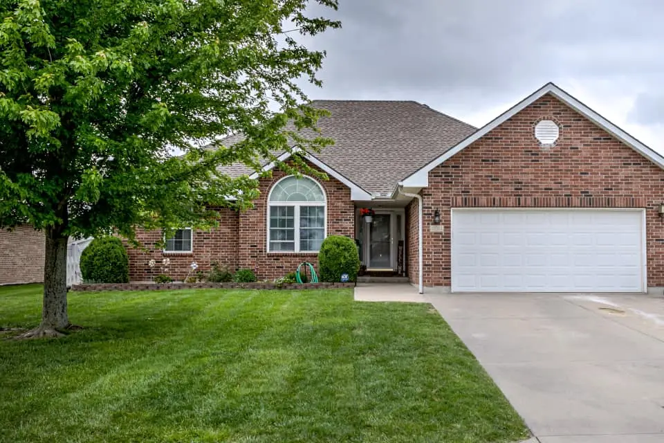 404 East College Street, Odessa, MO 64076