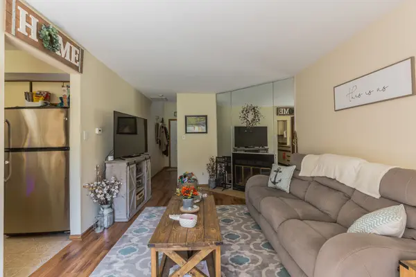 91 Five Crown Royal, Evesham Township, NJ 08053