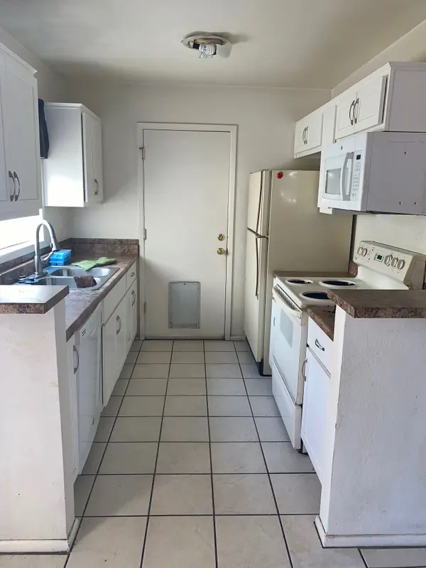 4319 East Carson Road, Phoenix, AZ 85042
