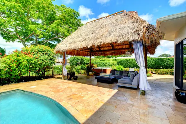 688 East Lakewoode Circle, Delray Beach, FL 33445