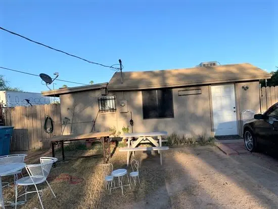6811 North 19th Drive, Phoenix, AZ 85015