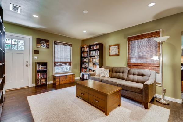 3812 Oaklawn Dr, Fort Worth, TX 76107