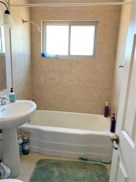 1423 E Cholla St  Phoenix, AZ 85020
