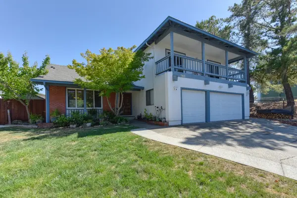 3969 Sugarbush Ln, Castro Valley, CA 94546