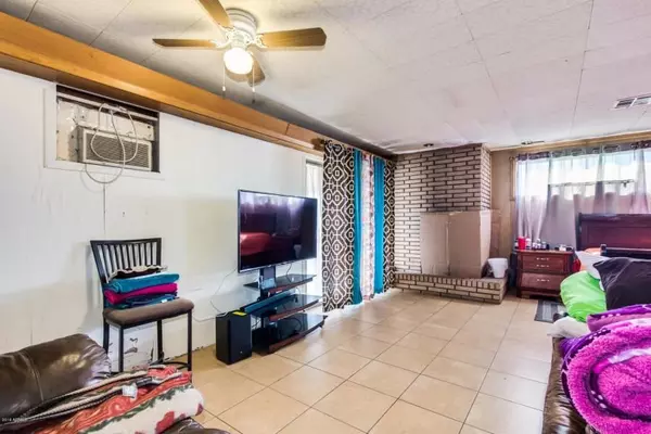 Az 85017,,2905 W Solano Dr N Phoenis