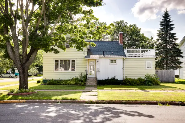 1431 8th St E, Menomonie, WI 54751
