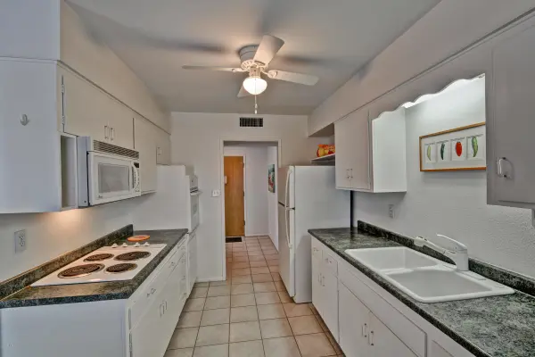 11469 N Hacienda Dr Sun City, Az 85351,