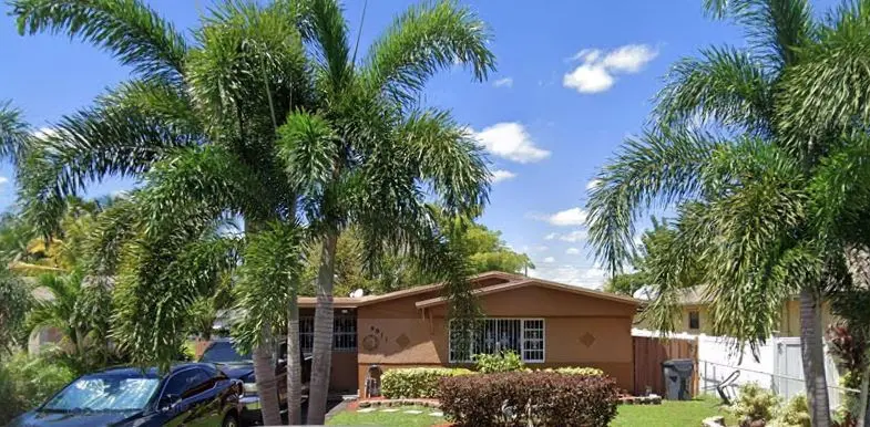 4911 SW 19 St. West Park, Fl 33023,