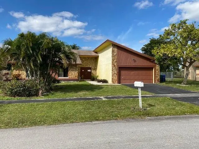 5421 NW 84th Ave, Lauderhill, FL 3351