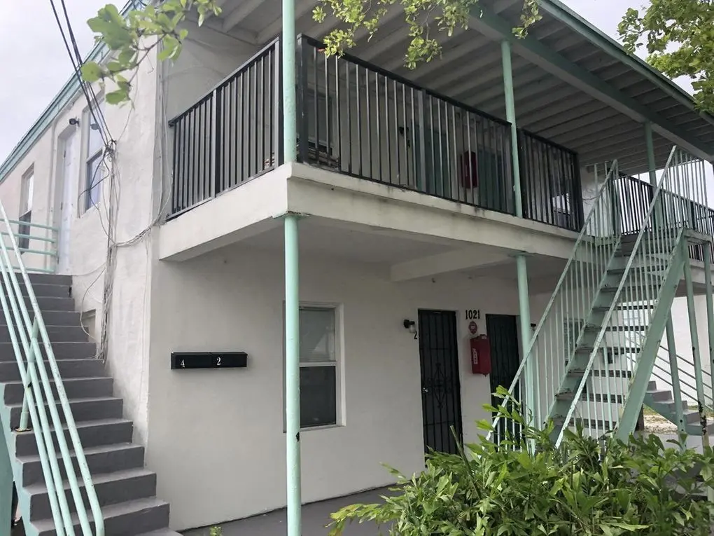 1021 14th St., West Palm Beach 33401,