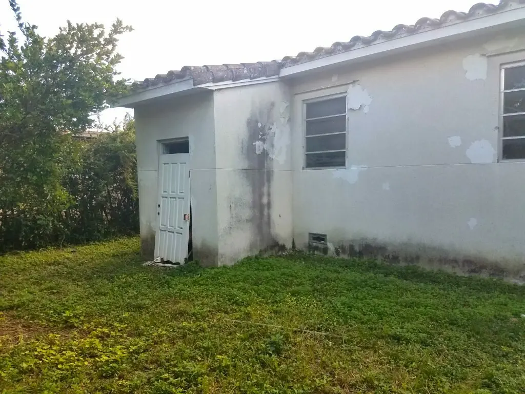 1195 NW 63rd St Miami, Fl 33150,
