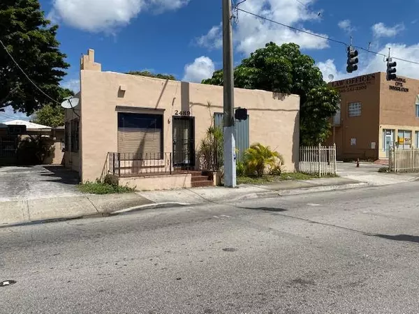 2489 NW 7th Street, Miami 33125, 