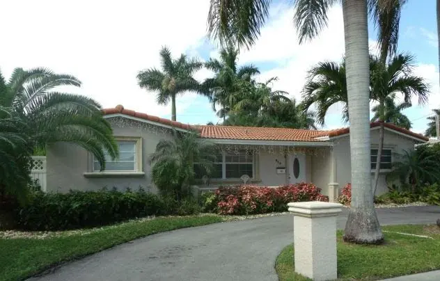 914 N 13th Ave, Hollywood 33019,