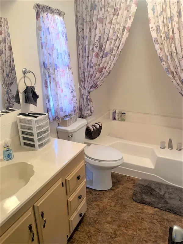 352 E Bates St, Mesa, AZ 85201