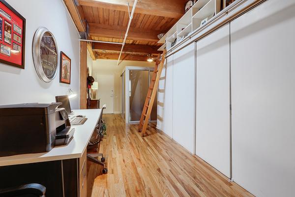 225 W Huron St #123, Chicago, IL 60654