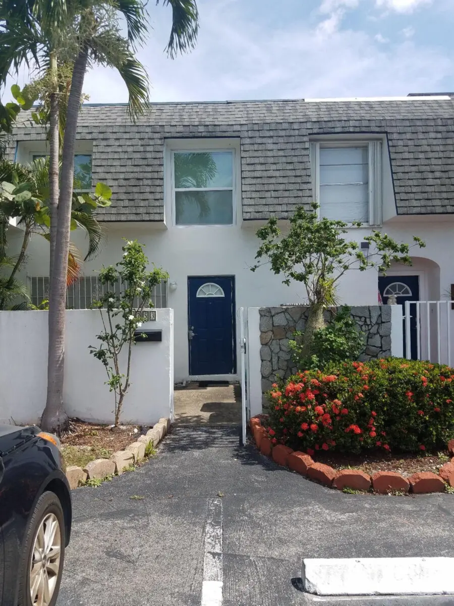 6753 SW 41st Dr #20 Davie, Fl 33314,