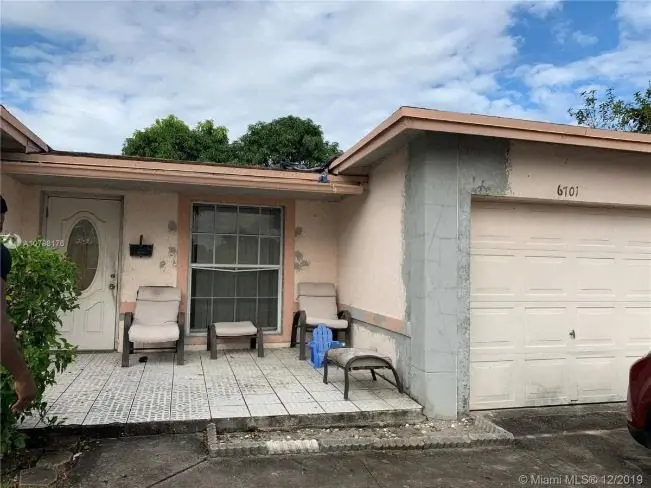 6701 SW 7th Pl North Lauderdale, Fl 33068 Usa,